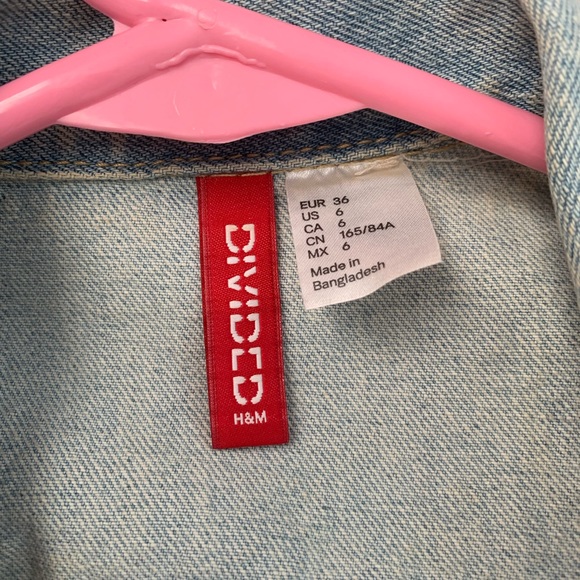 H&M Light Wash Jean Jacket Vest - Picture 3 of 6